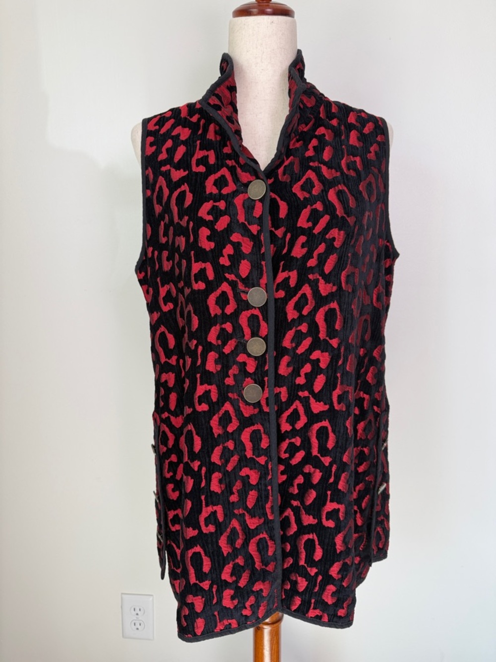 John Mark Red and Black Reversible Leopard Print Sleeveless Vest